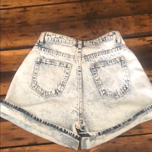 Misguided denim washed mom shorts - Picture 2 of 6